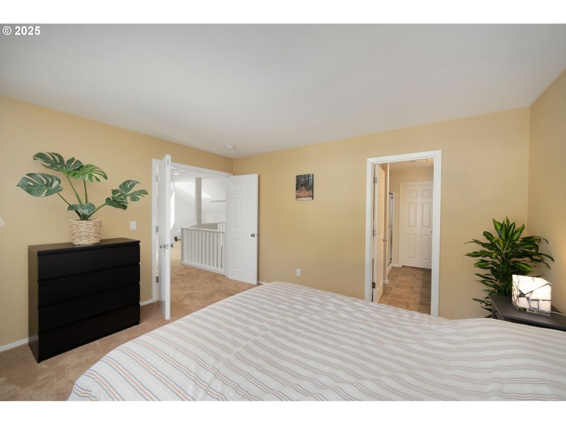 Bedroom, Owner's Suite