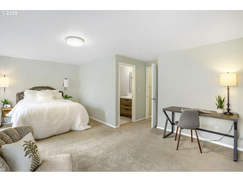 Bedroom, Owner's Suite