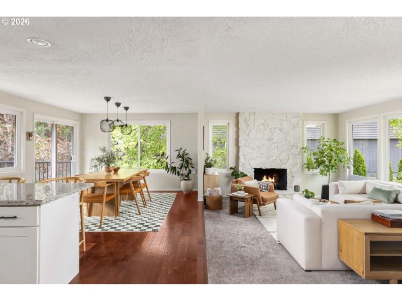 Living Room/Dining Room