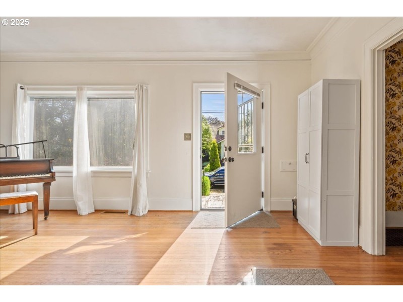 Entrance/Foyer