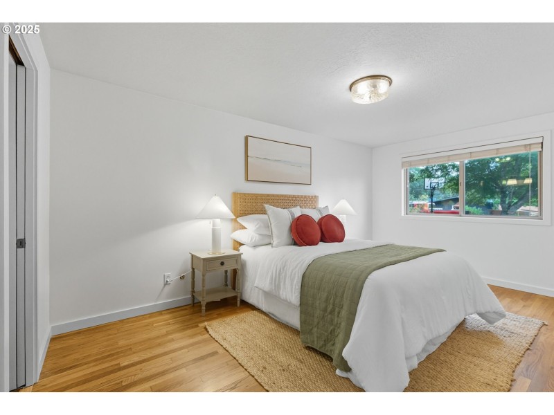 Bedroom, Primary