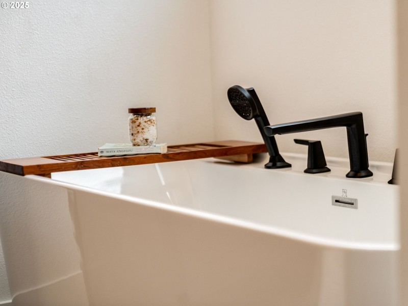 Owner's Suite Bathroom