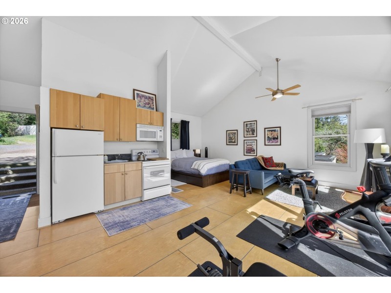 Guest Quarters