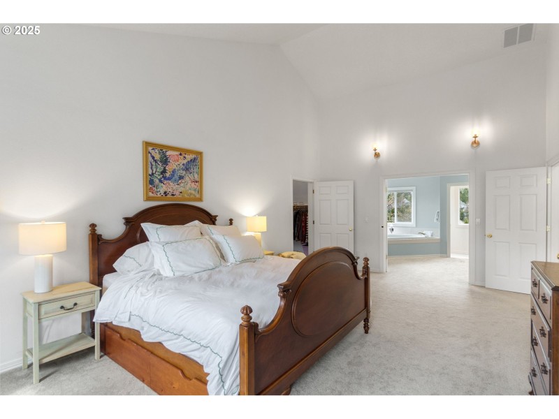 Bedroom, Primary
