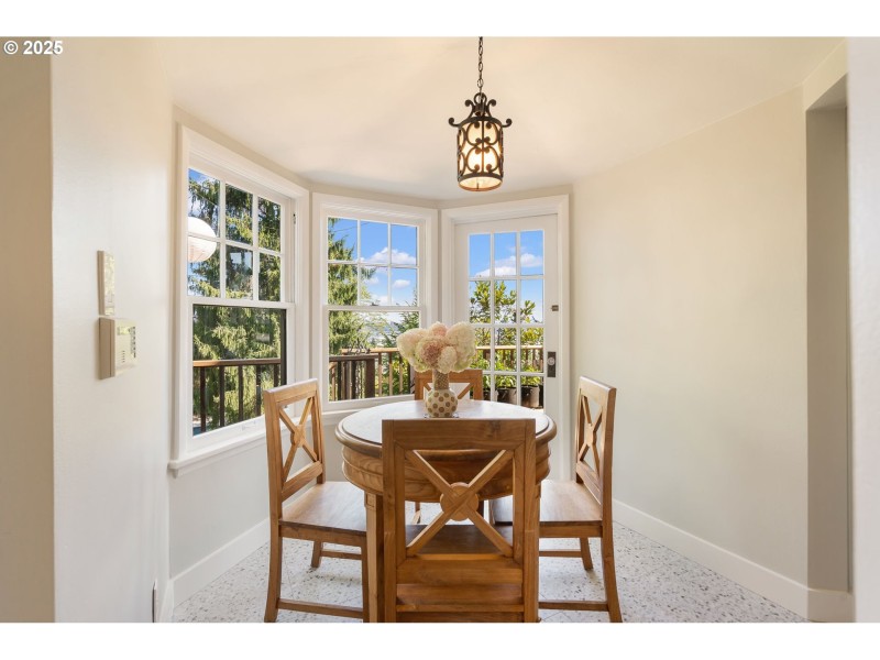 Kitchen/Nook