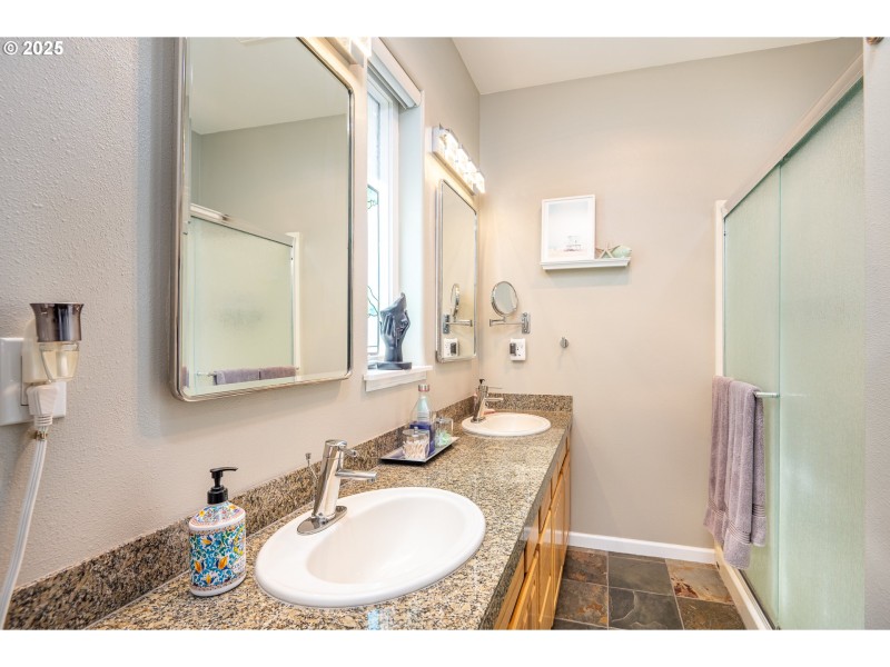 Owner's Suite Bathroom