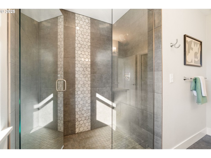 Owner's Suite Bathroom