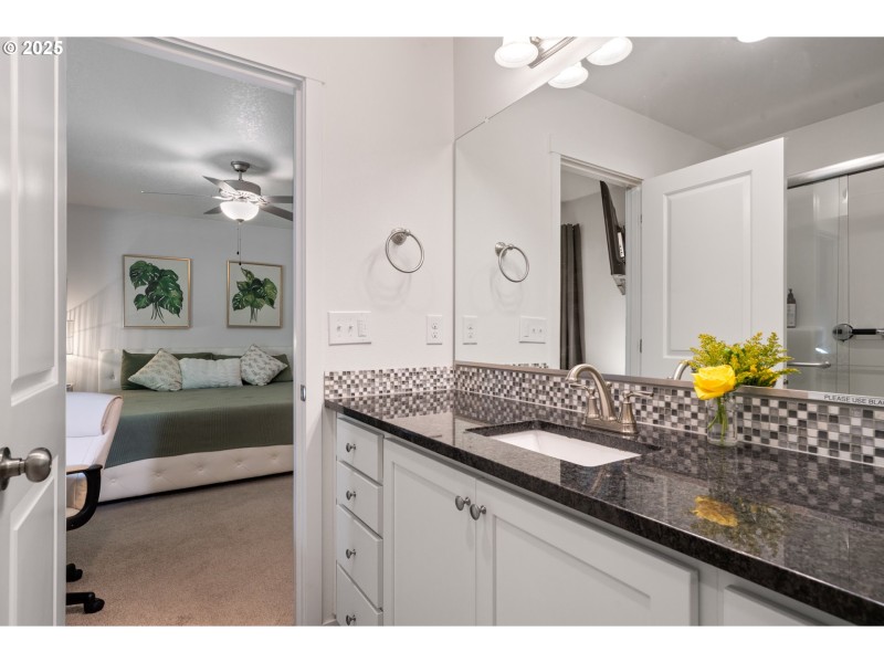 Owner's Suite Bathroom