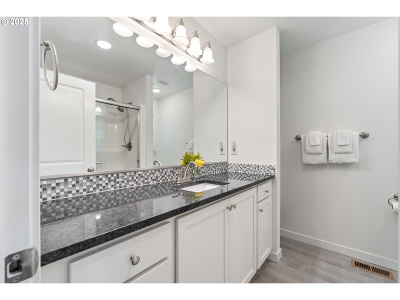 Owner's Suite Bathroom