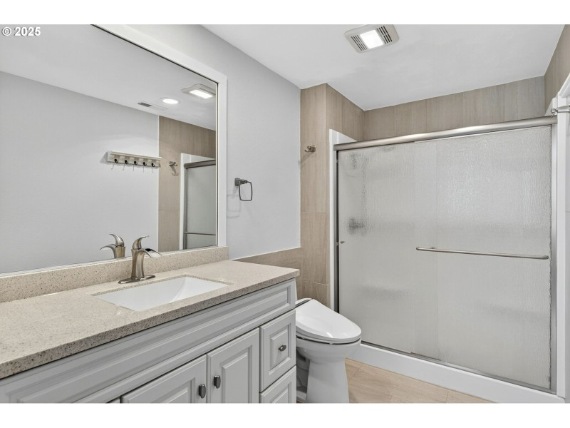 Owner's Suite Bathroom