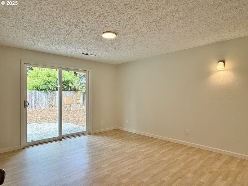 Bedroom, Primary