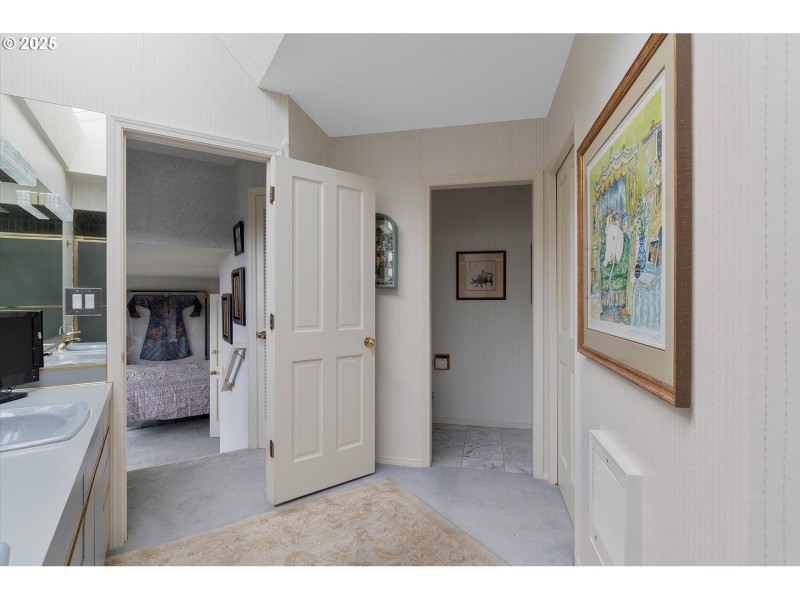 Bathroom, Attached