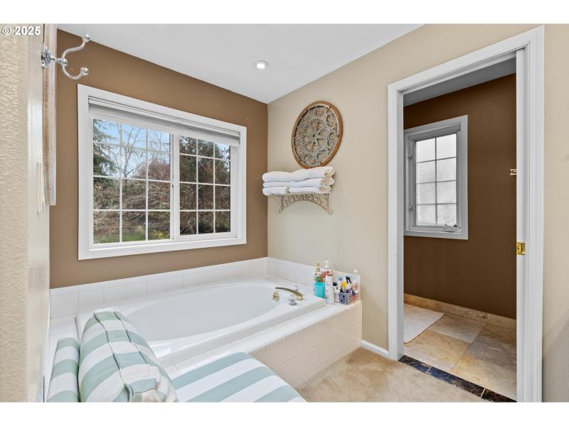 Owner's Suite Bathroom