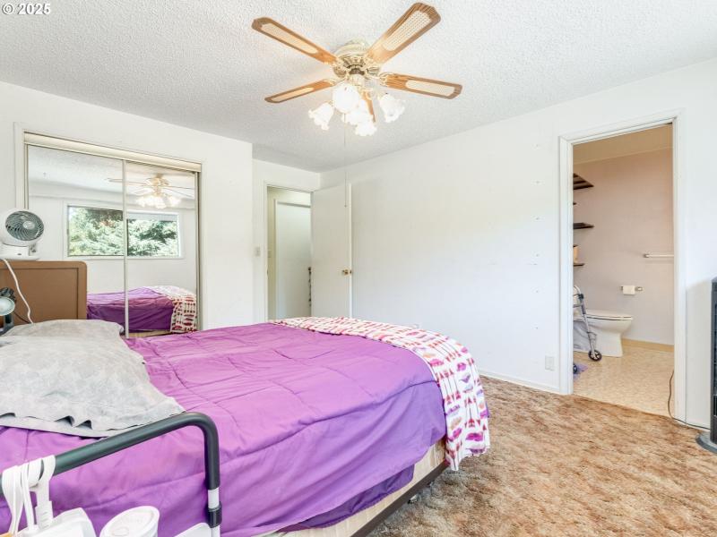 Bedroom, Owner's Suite