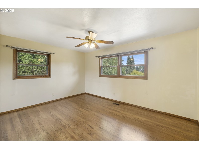 Bedroom, Owner's Suite