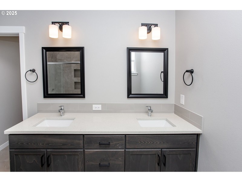 Owner's Suite Bathroom