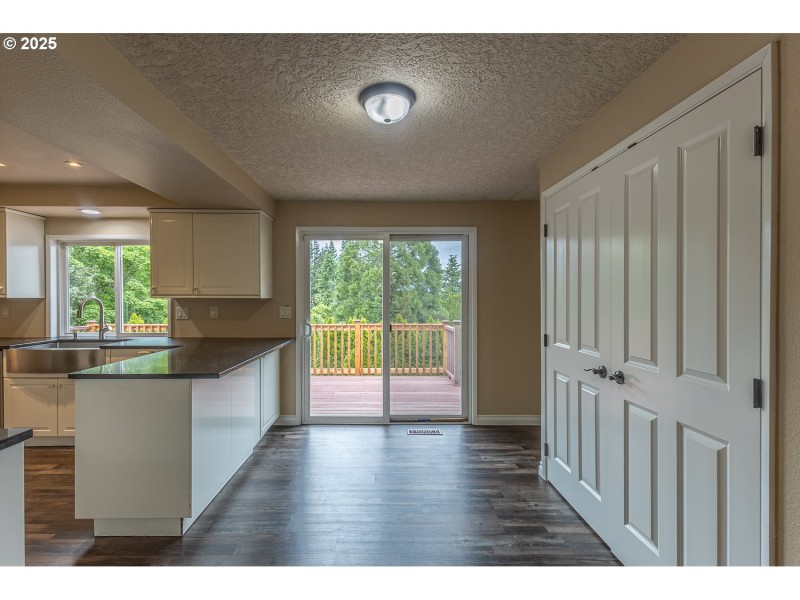 Kitchen/Nook