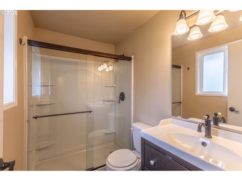 Owner's Suite Bathroom