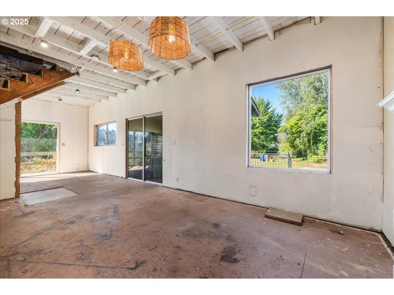 Living Room/Dining Room