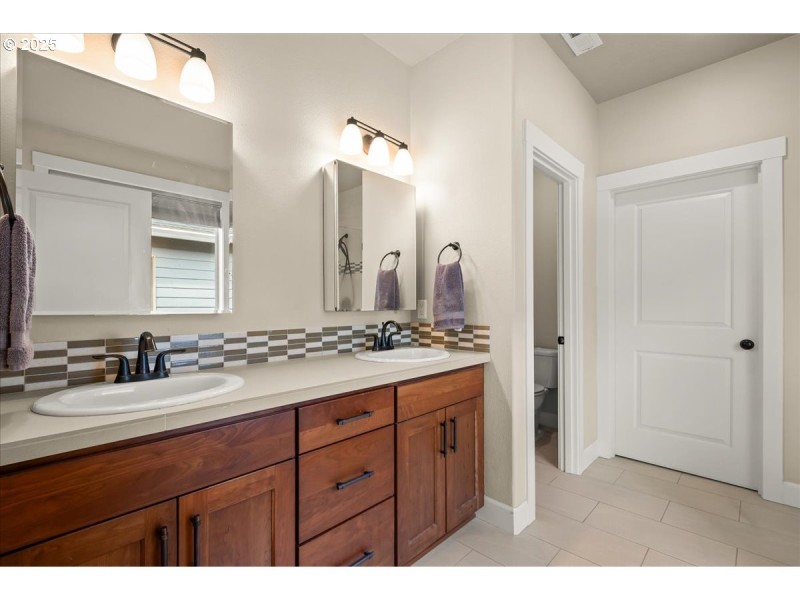 Owner's Suite Bathroom