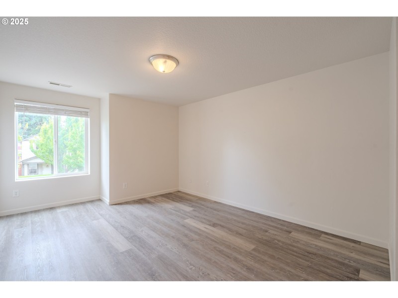 Bedroom, Primary