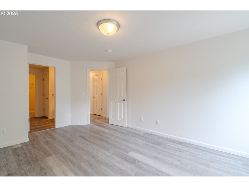 Bedroom, Primary
