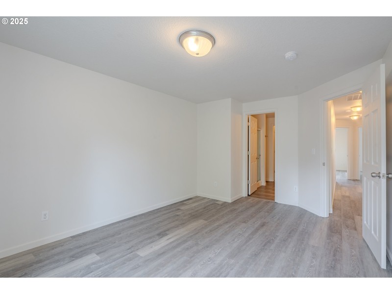 Bedroom, Primary