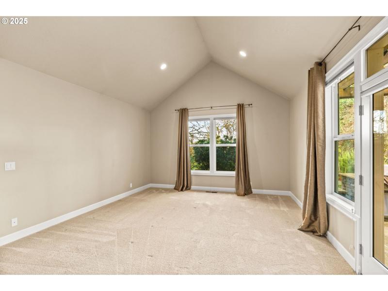 Bedroom, Owner's Suite