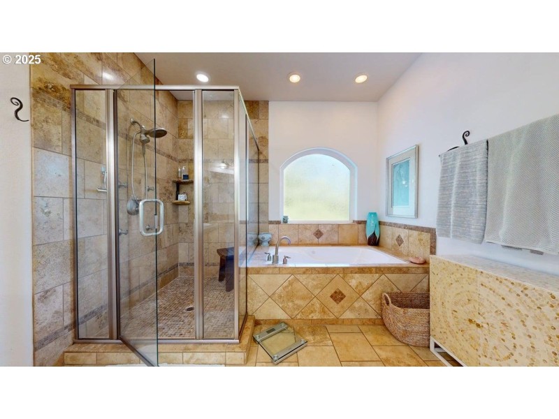 Bathroom, Attached