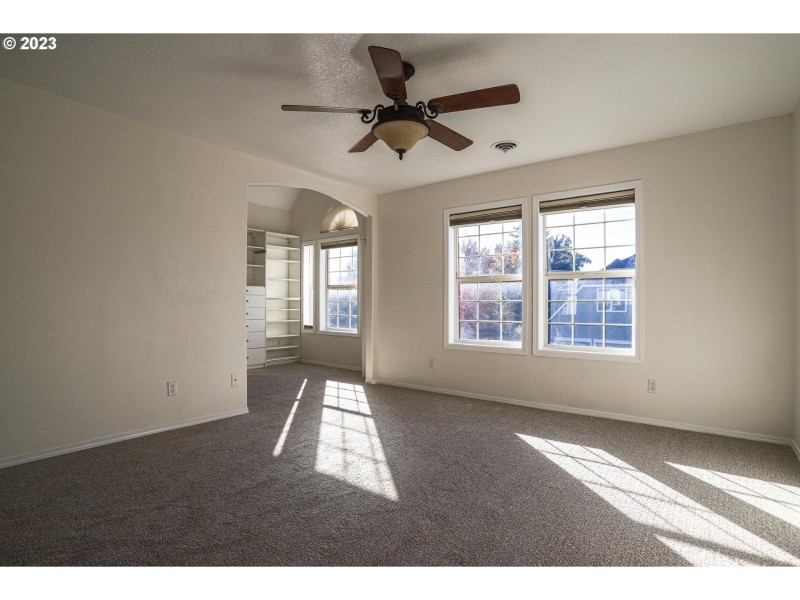 Bedroom, Primary