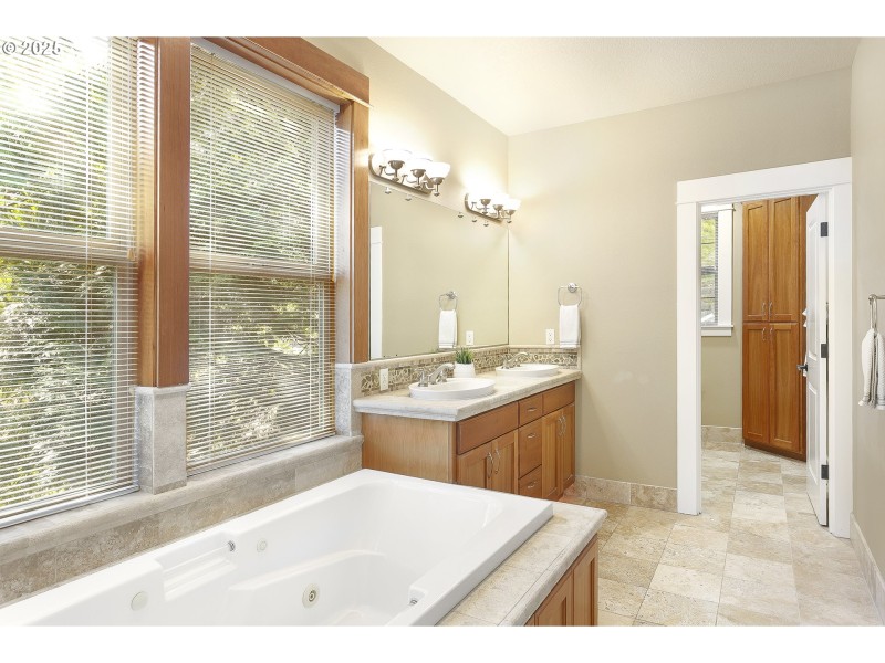 Bathroom, Attached