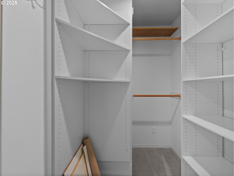 Bedroom, Primary
