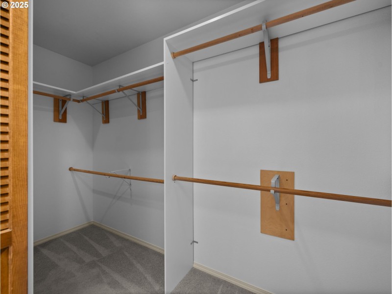 Bedroom, Primary