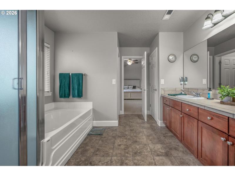 Bathroom, Attached
