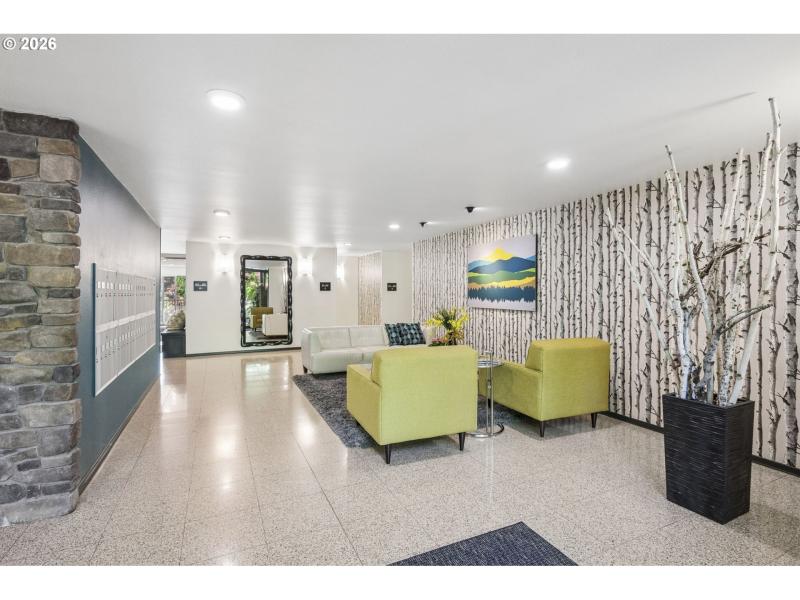 Entrance/Foyer