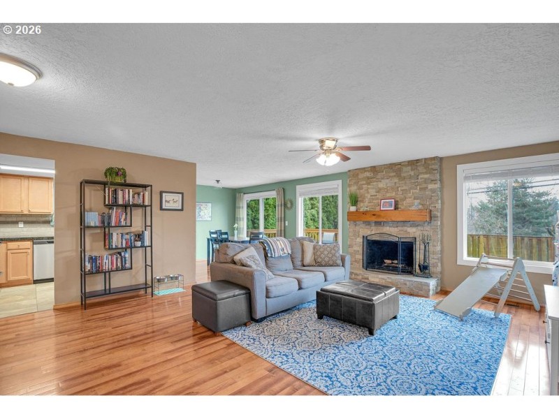 Living Room/Dining Room