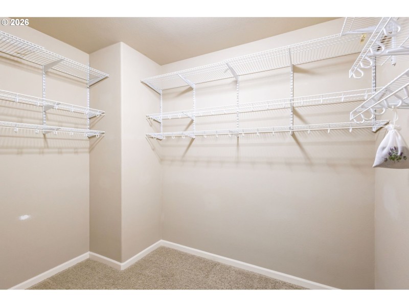Bedroom, Primary