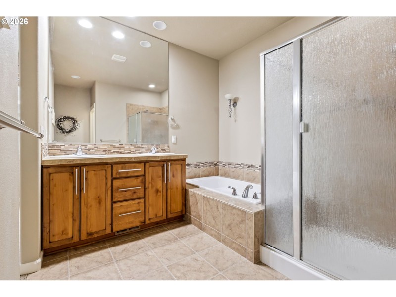 Bathroom, Attached