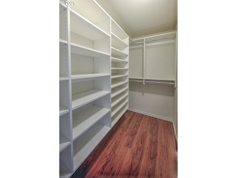 Bedroom, Primary