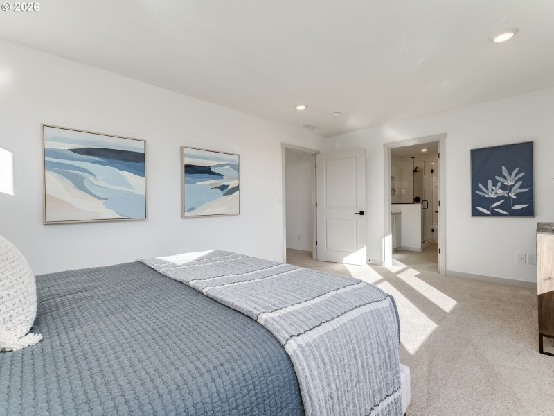 Bedroom, Primary