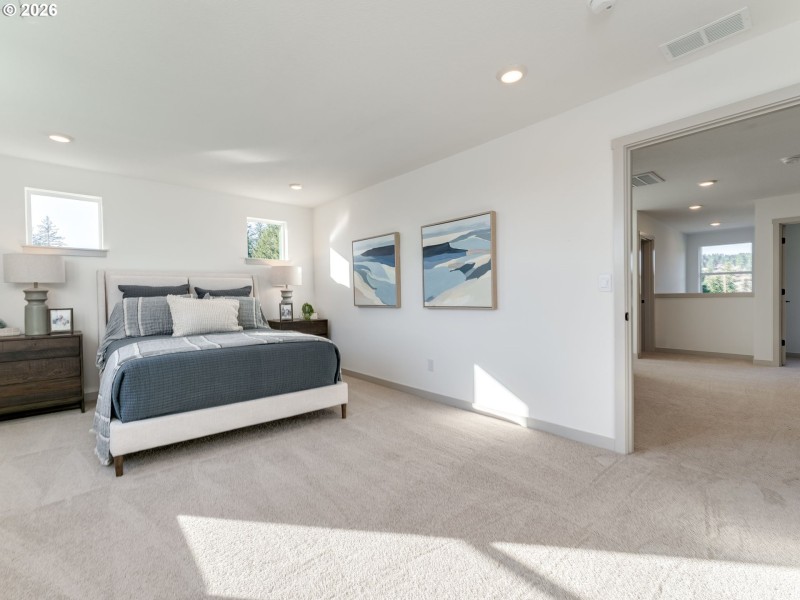 Bedroom, Primary