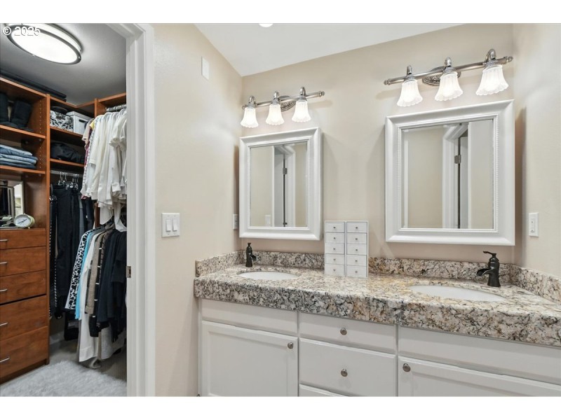 Bathroom, Attached