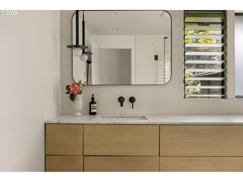 Bathroom, Attached