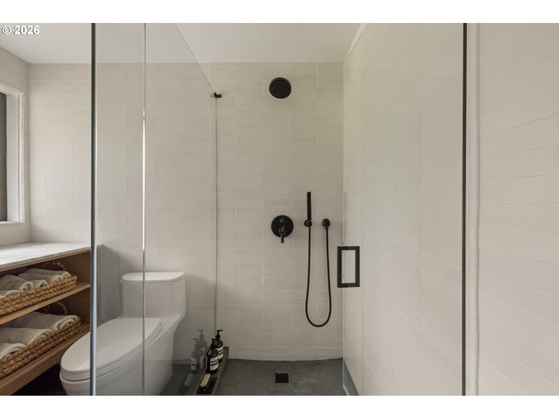 Bathroom, Attached