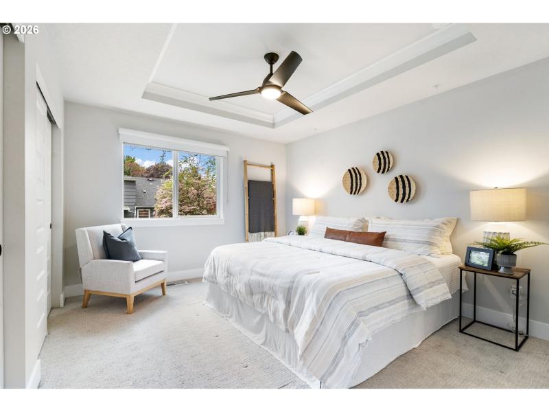 Bedroom, Primary