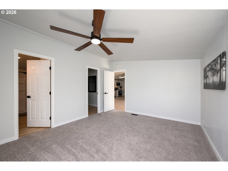 Bedroom, Owner's Suite