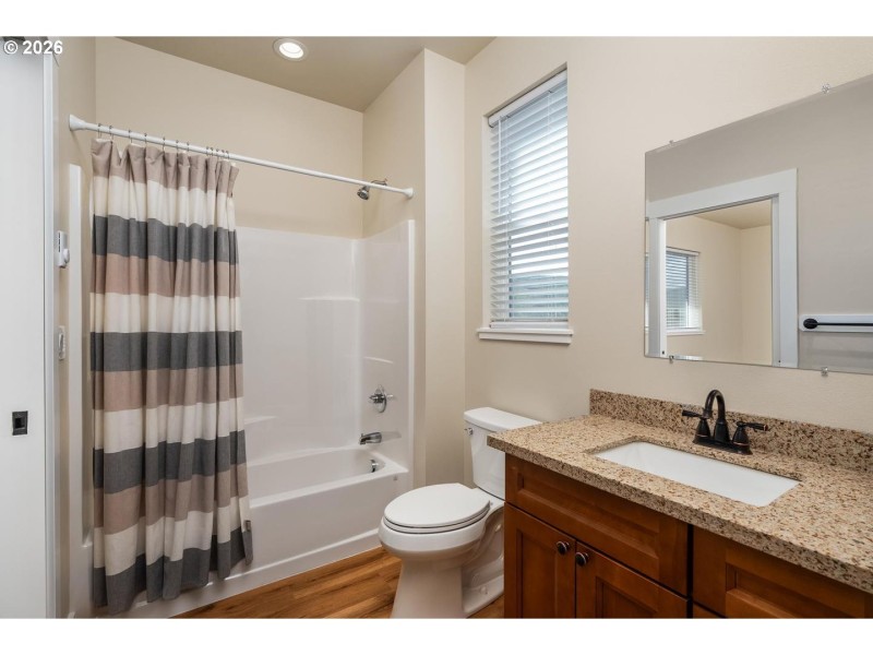 Bathroom, Attached