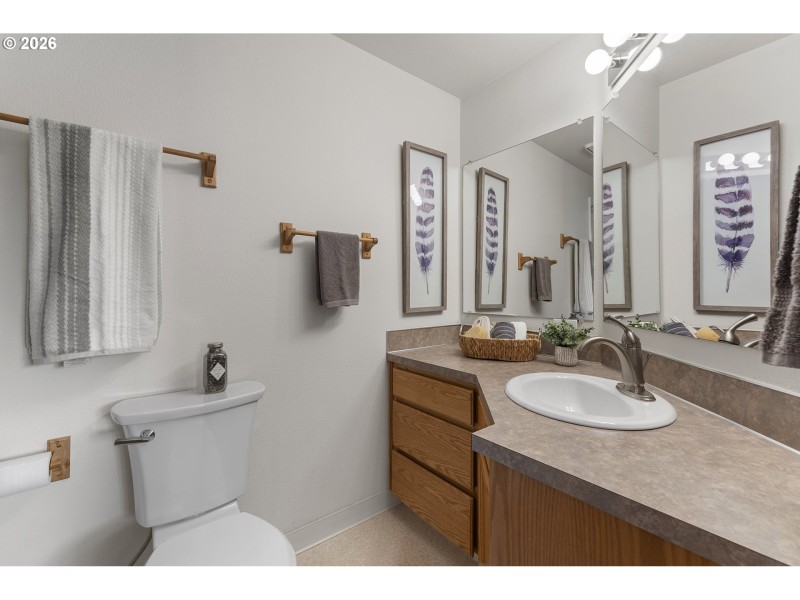 Bathroom, Attached