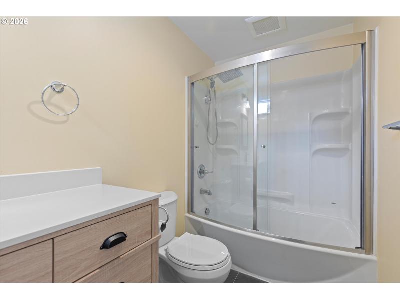 Bathroom, Attached