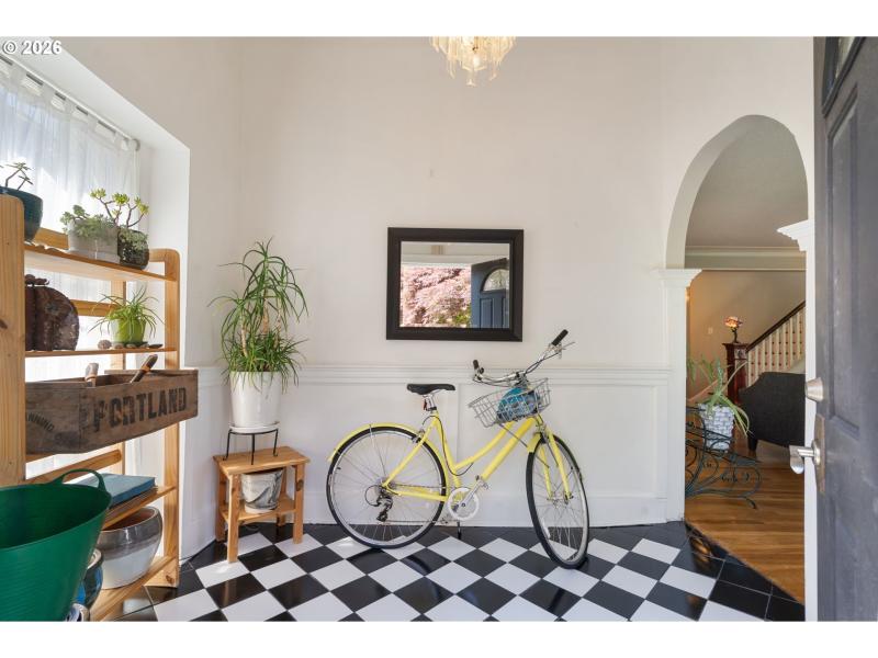 Entrance/Foyer